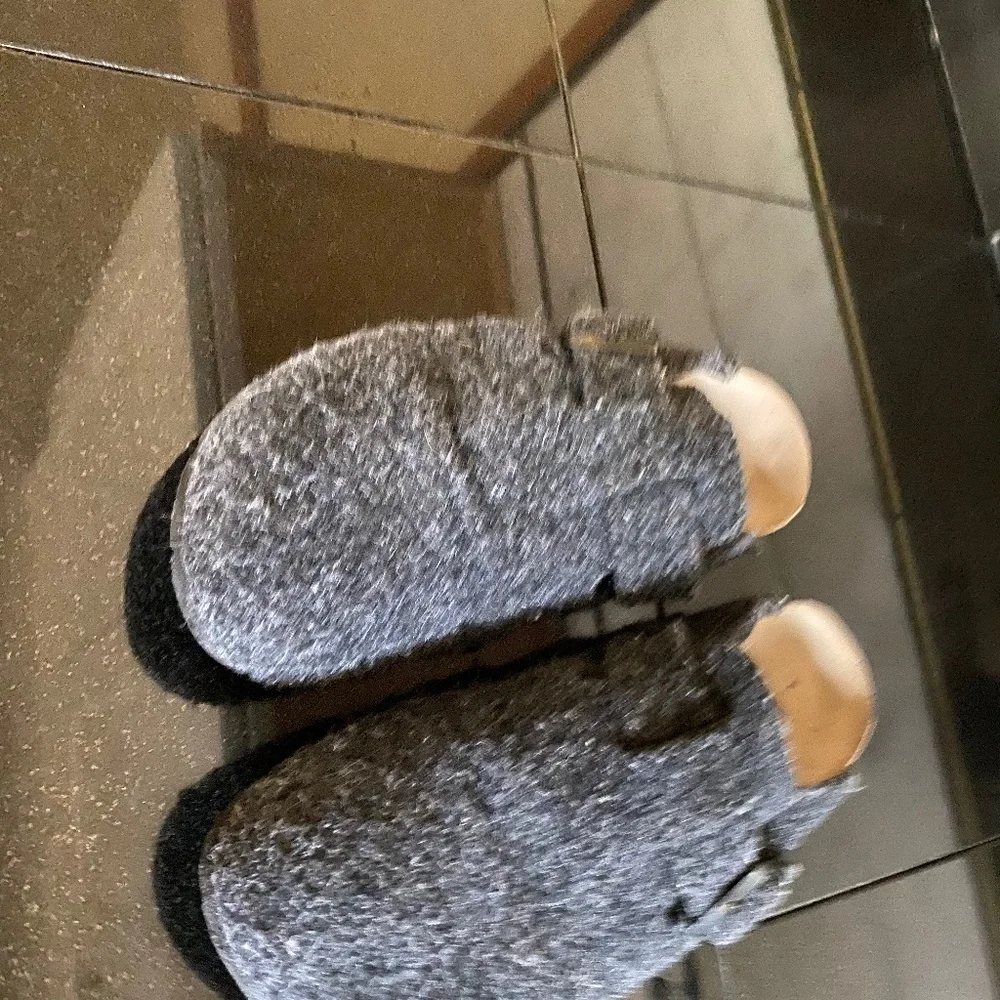 Gray Suede/Felt Buckle Slip On Flat Mules - Picture 2 of 16